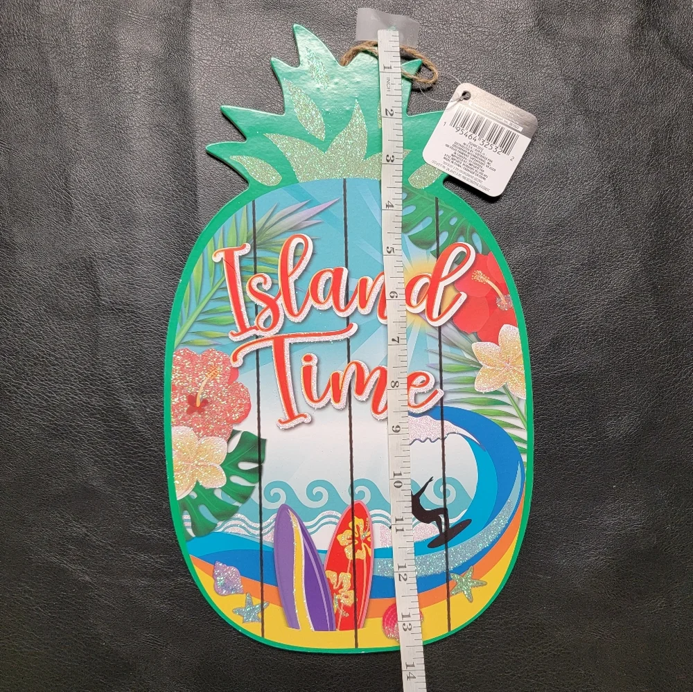 Island Time Pineapple Wall Decor with Palm Tree